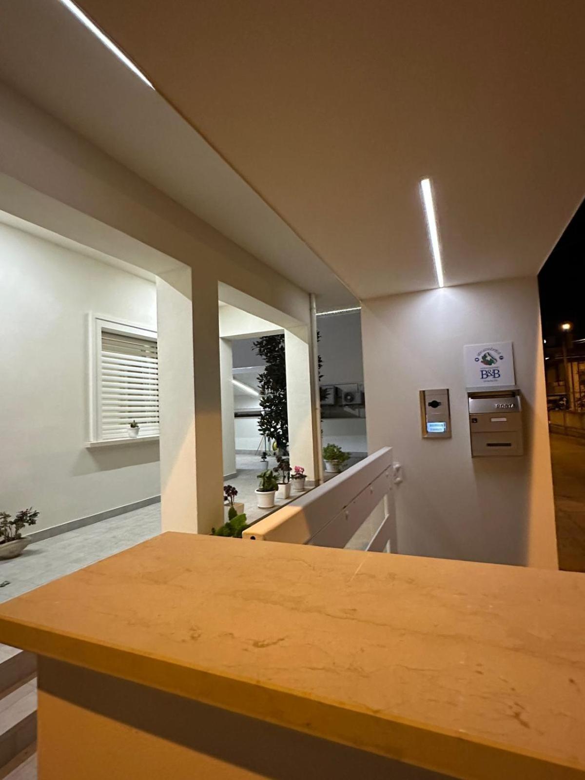 White B&B Pagliare Екстериор снимка